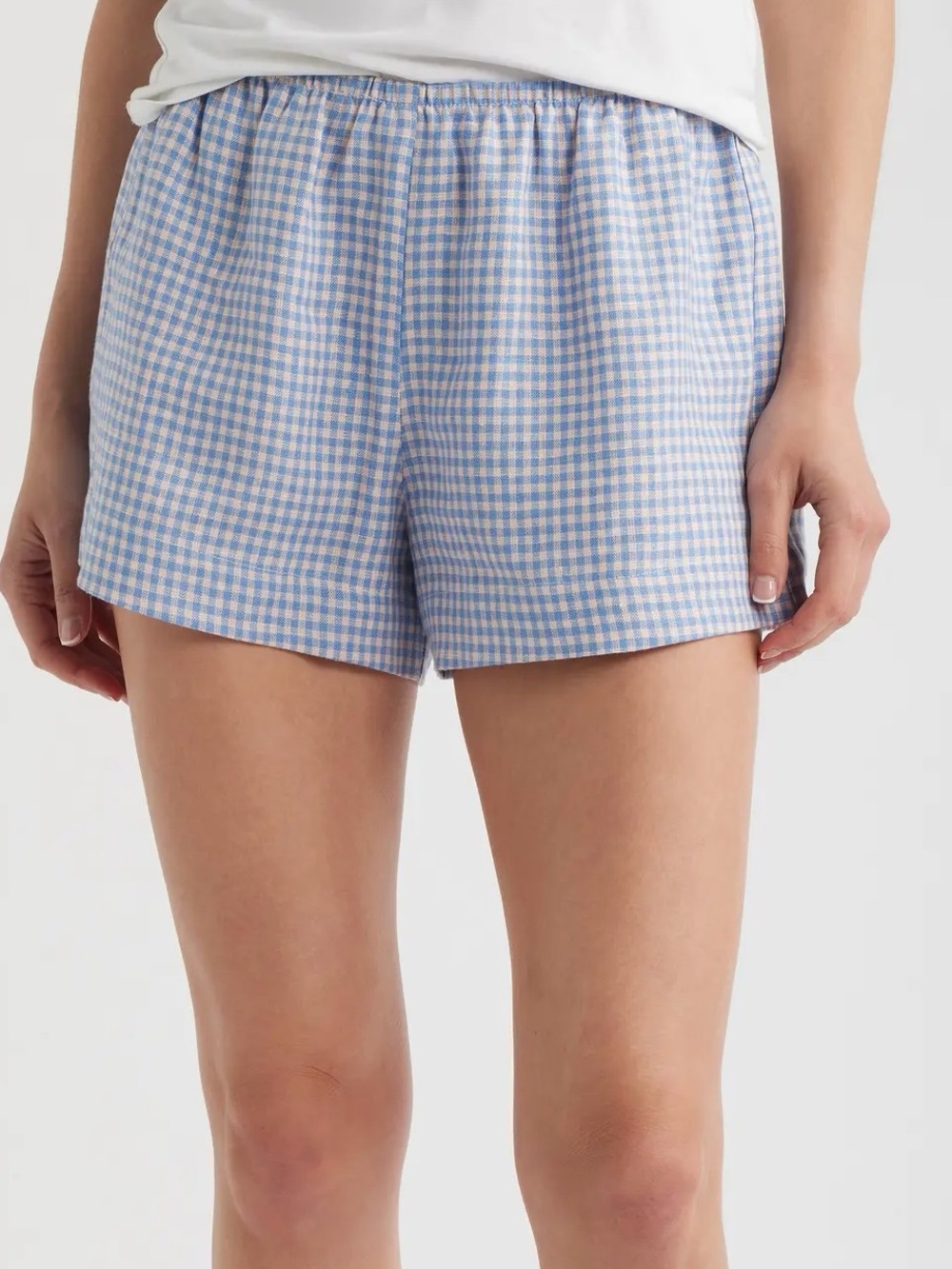 NWT Reformation Nora Linen Shorts in Stellar Check